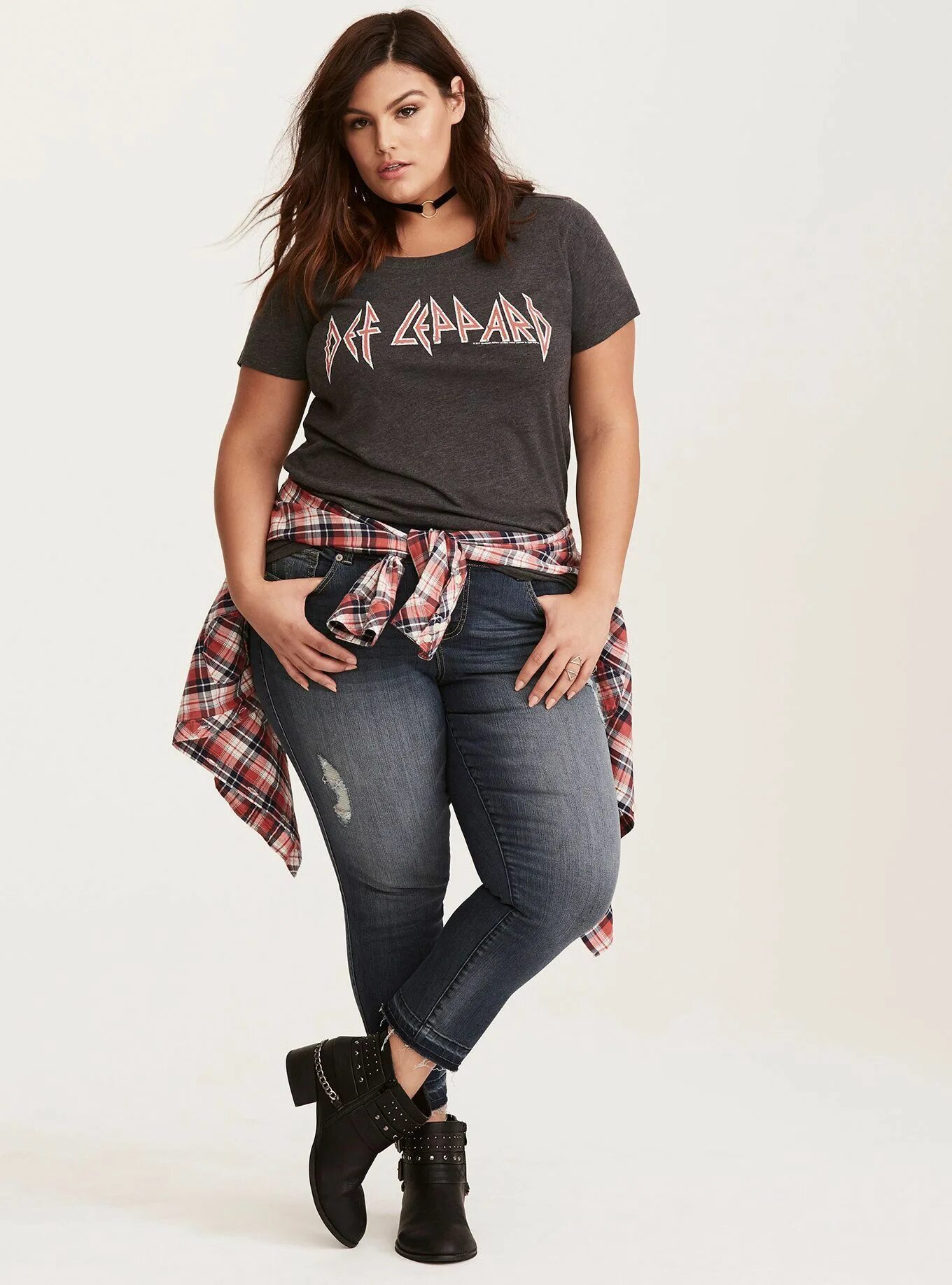 Полные модная одежда фото Def Leppard Crew Shirt in 2024 Plus size fashion, Plus size outfits, Plus size l