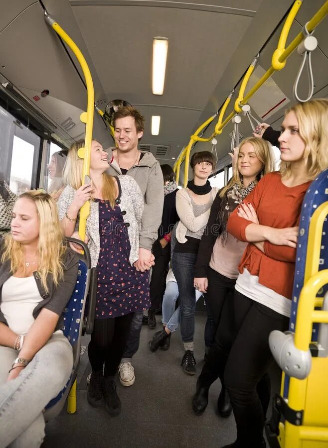 Полный автобус людей фото People in a bus stock photo. Image of hour, rush, seats - 22075426