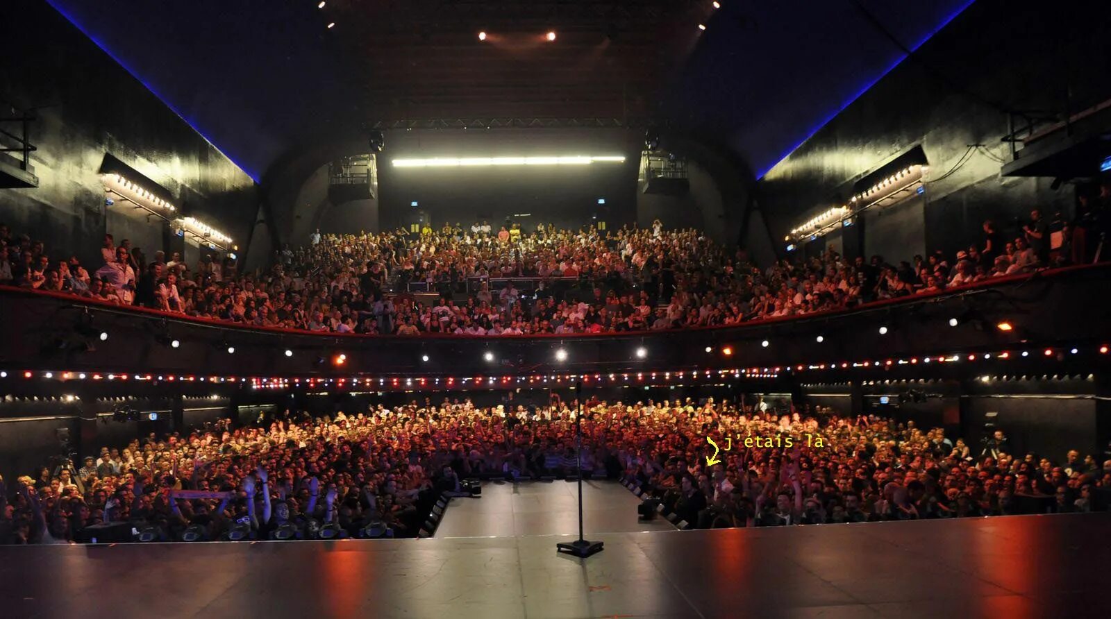 Полный зал фото tour Concert crowd, Dream music, Concert aesthetic