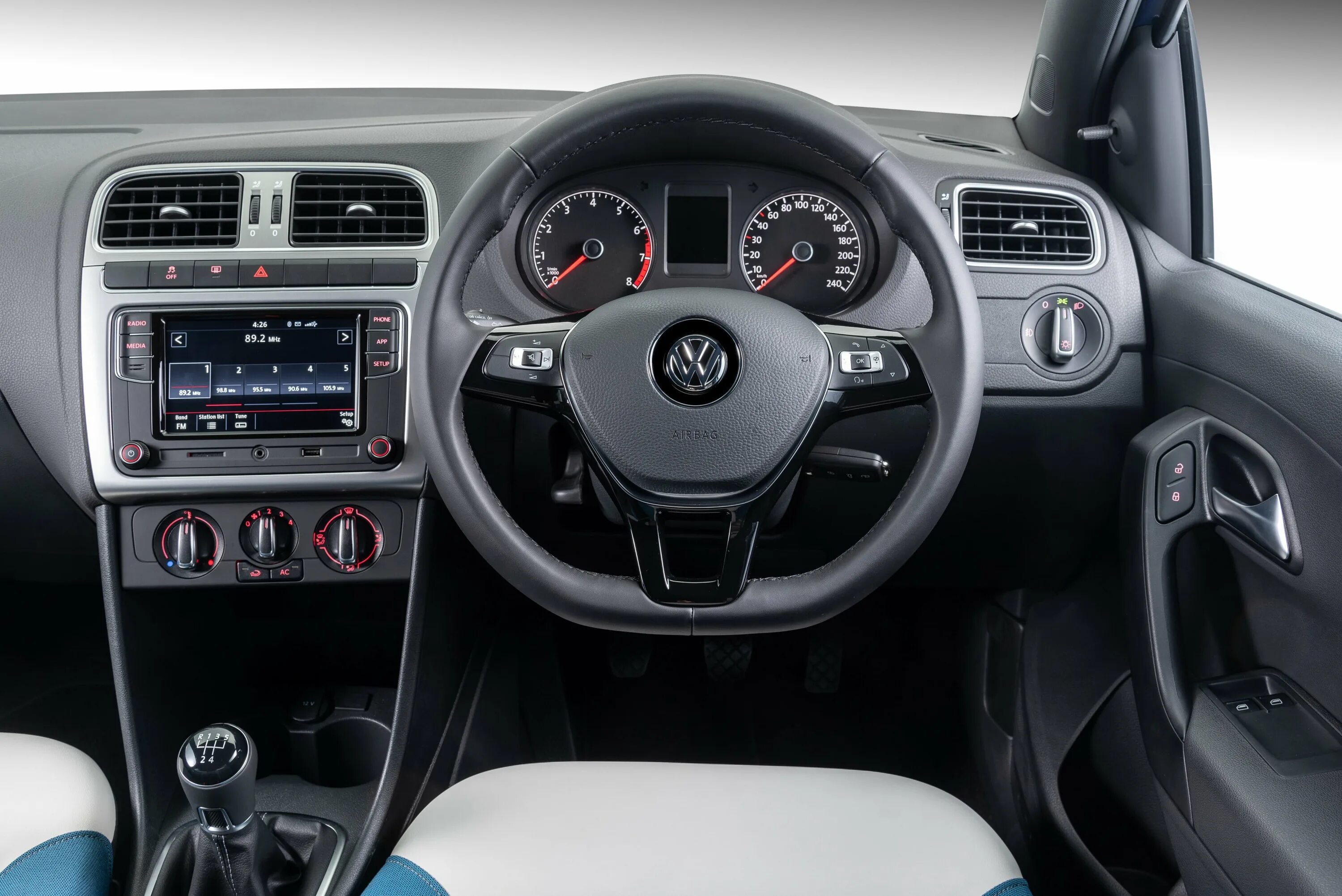 Поло интерьер фото Volkswagen Polo 2022 Interior