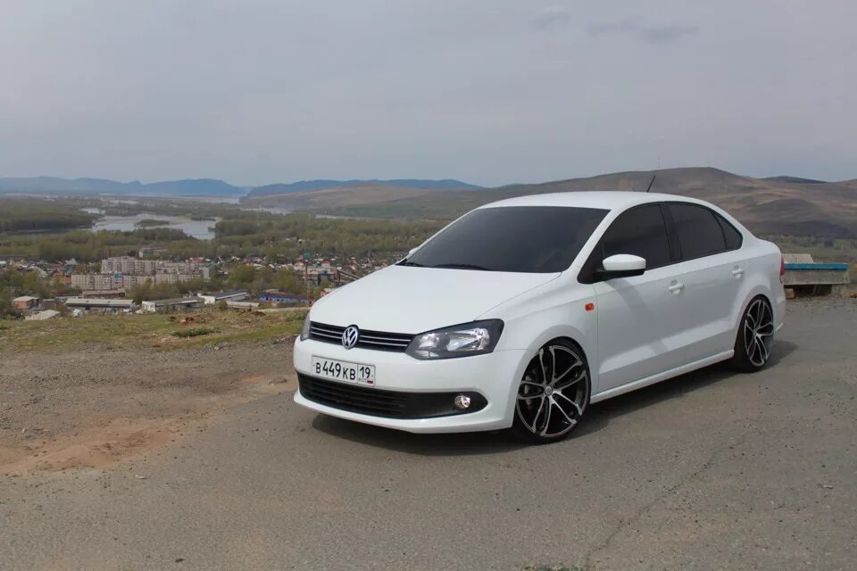 Поло седан белый тюнинг 64 - предлагаю вам свой VW polo sedan - Volkswagen Polo Sedan, 1,6 л, 2014 года 