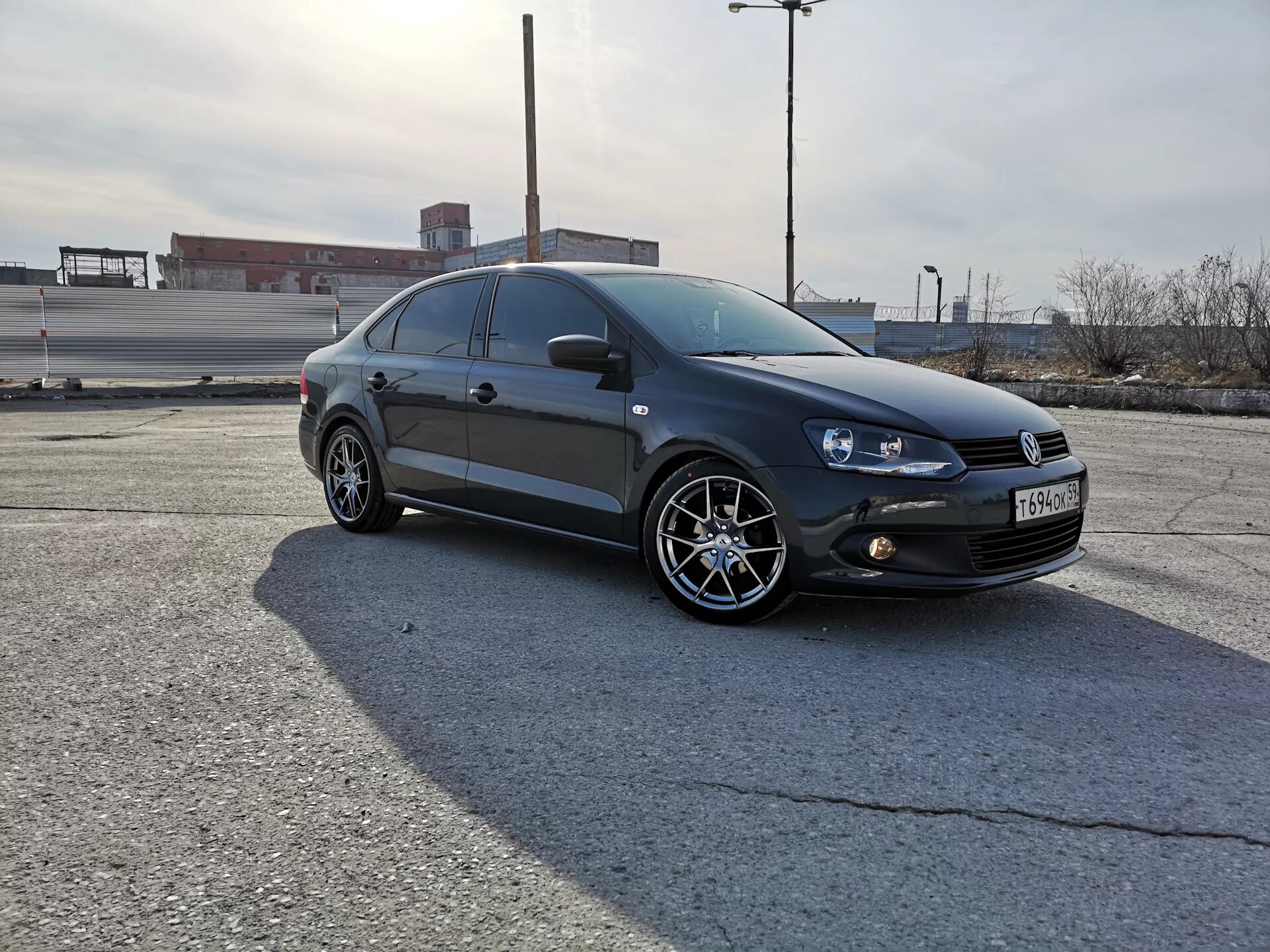 Поло седан диски фото Установка винтов TA-TECHNIX и дисков от WORLDWHEELS - Volkswagen Polo Sedan, 1,6