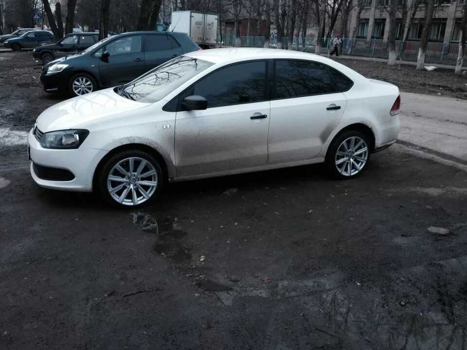 Фотосет "Лето 2018". - Volkswagen Polo Sedan, 1,6 л, 2013 года фотография DRIVE2