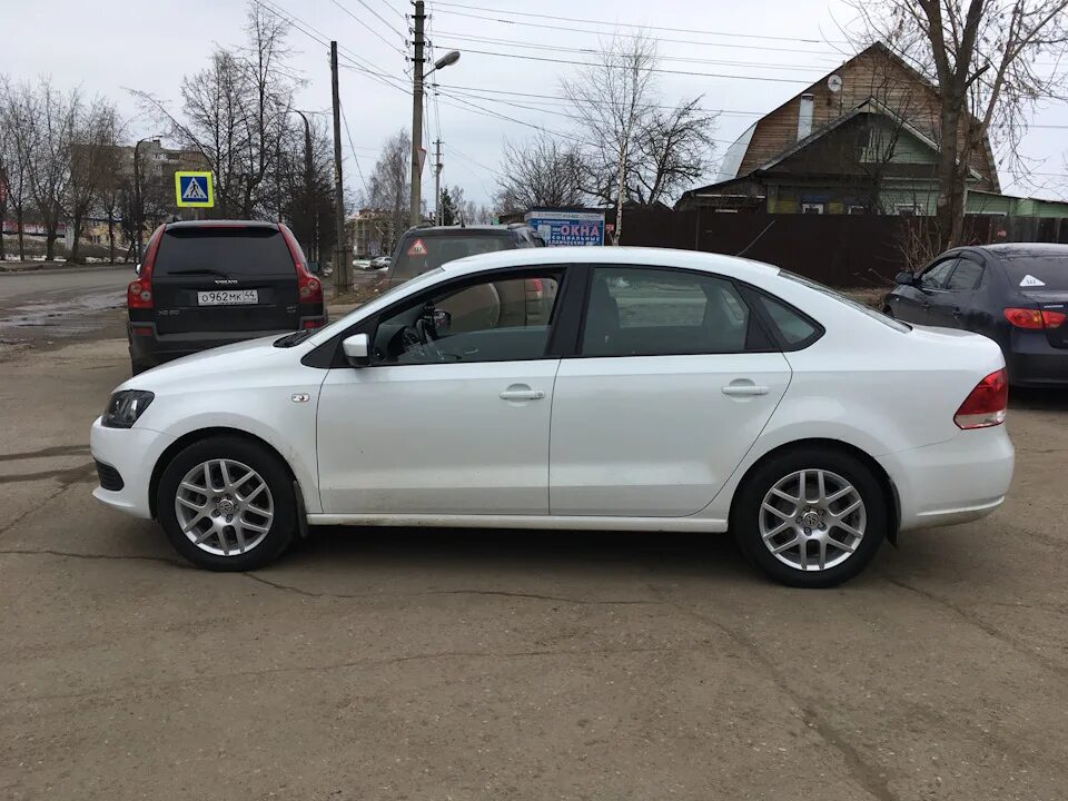 Поло седан на 16 дисках фото BBS Montreal II - Volkswagen Polo Sedan, 1,6 л, 2015 года стайлинг DRIVE2