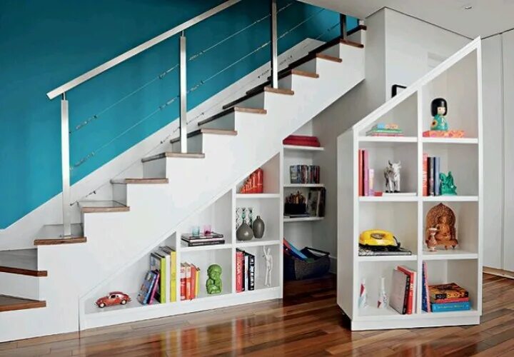 Полочки под лестницей фото идеи Estantes bajo escalera Staircase storage, Understairs storage, Under stairs stor