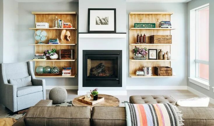 Полочки в интерьере гостиной фото Cool and Crafty Maine Condo with Local Inspiration