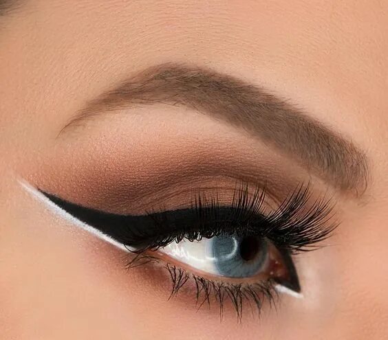 Полоски для макияжа глаз Ideas para pintarte los ojos con un delineador blanco (con imágenes) Maquillaje 