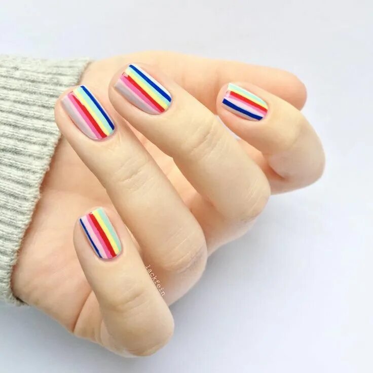 Полоски в маникюре стильно @lackfein * Instagram photos and videos in 2024 Stylish nails, Fashion nails, Pr