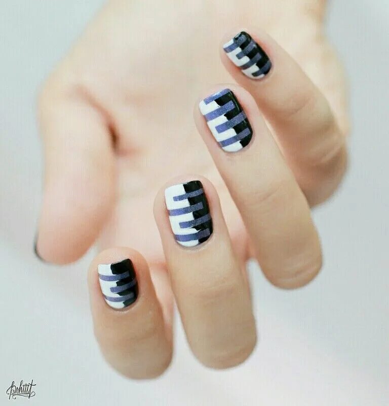 Полосы на ногтях фото Pin von Descamps Noémie auf Nails Nagelstreifen, Weiße nageldesigns, Nageldesign