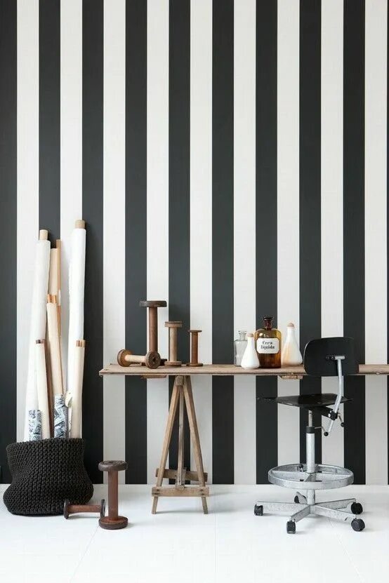 Полосы на стене декор Design Idea: Wallpaper Feature Walls Striped walls, Striped wall, Ferm living wa