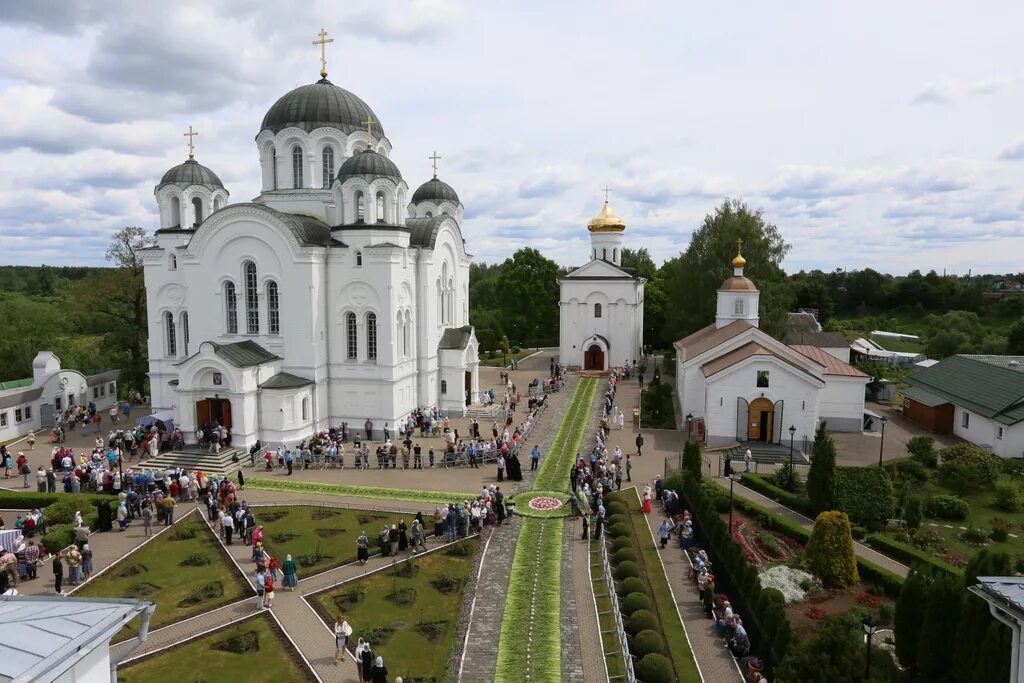 Полоцкий спасо евфросиниевский монастырь фото Патриарший Экзарх возглавил торжества в честь дня памяти преподобной Евфросинии,