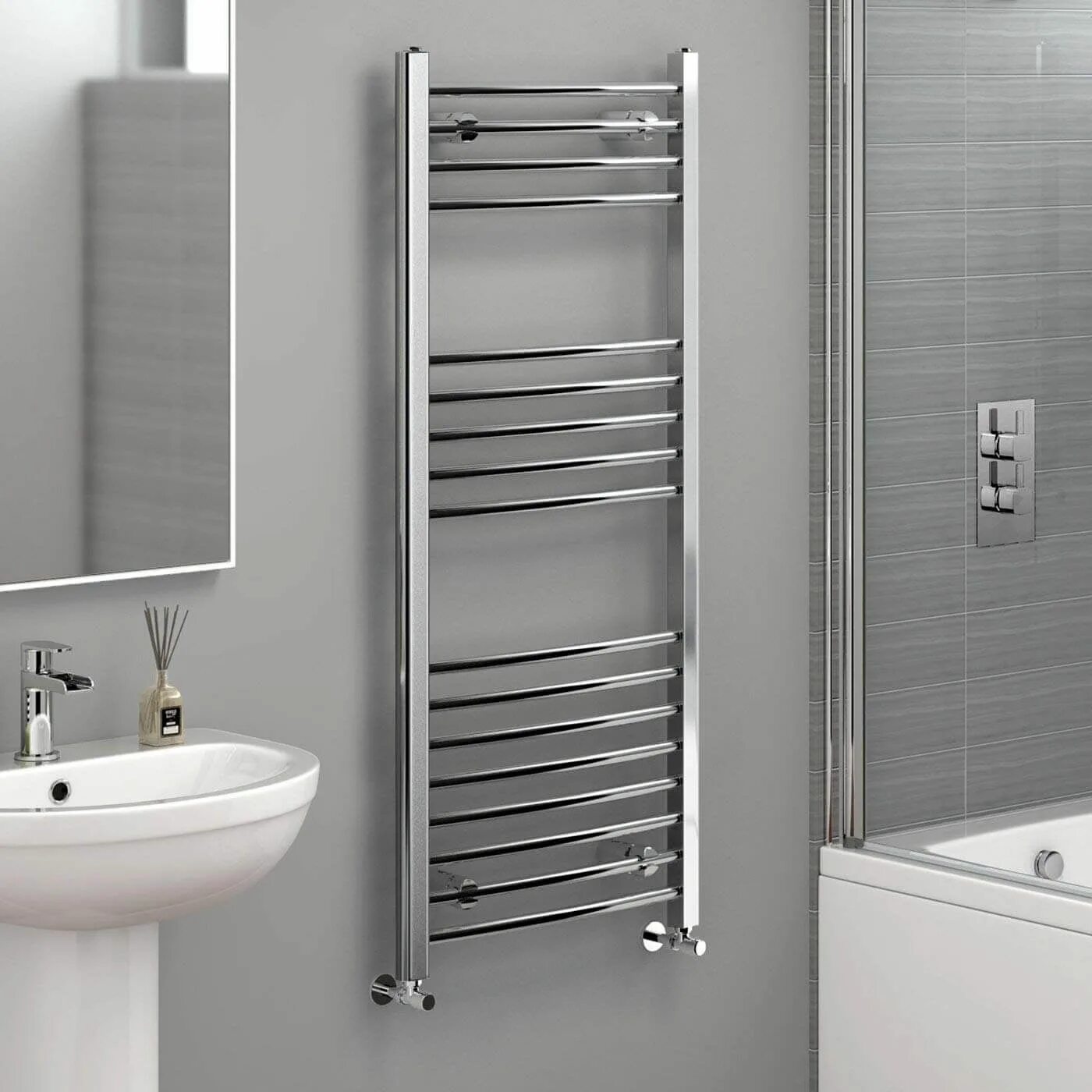 Полотенцесушители в интерьере ванны iBathUK Curved Heated Towel Rail Radiators Интерьер ванной комнаты, Полотенцесуш