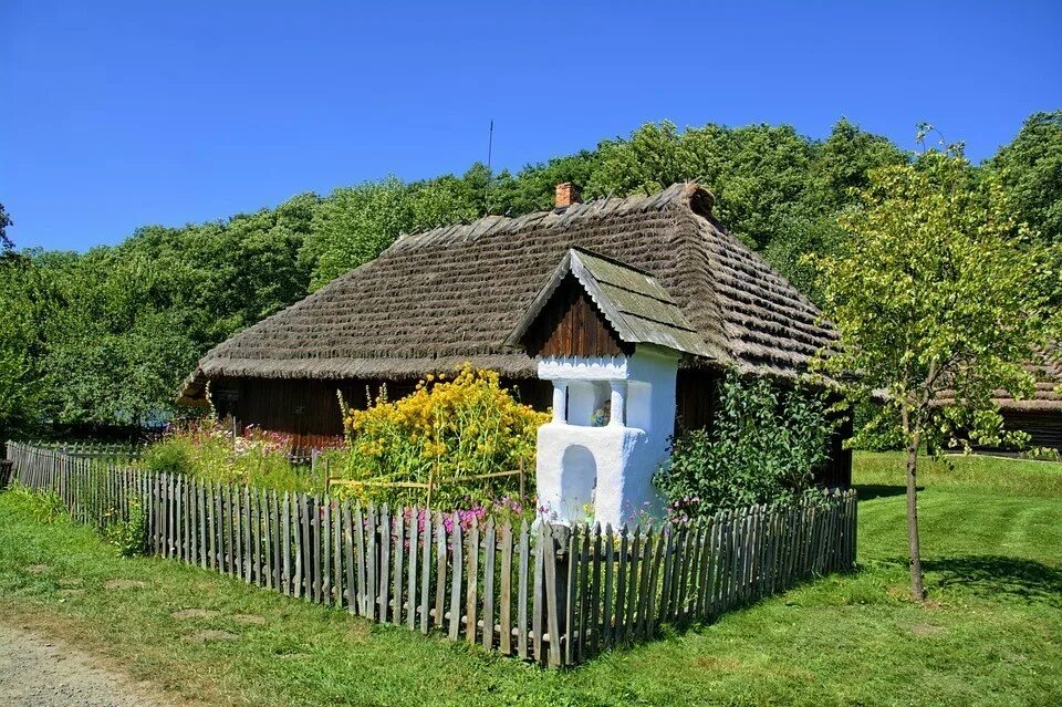 Польская деревня фото The Museum of Folk Architecture in Sanok - ITS Poland