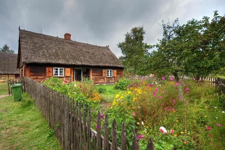 Польские села фото Old village in Poland. Old rural village scenic. Poland, Kashubian region (Wdzyd