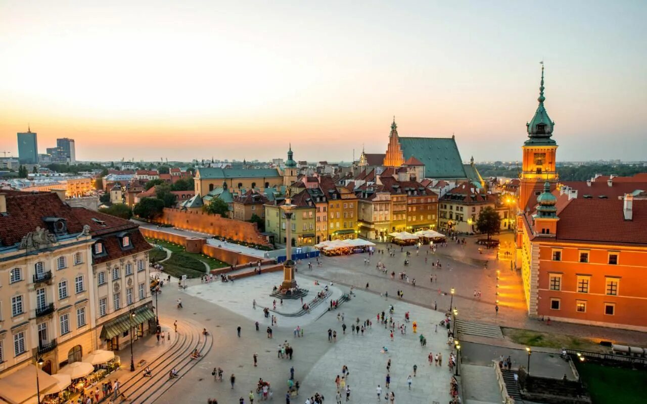 Польский города фото 36 Hours In...Warsaw Cool places to visit, Warsaw, European city breaks