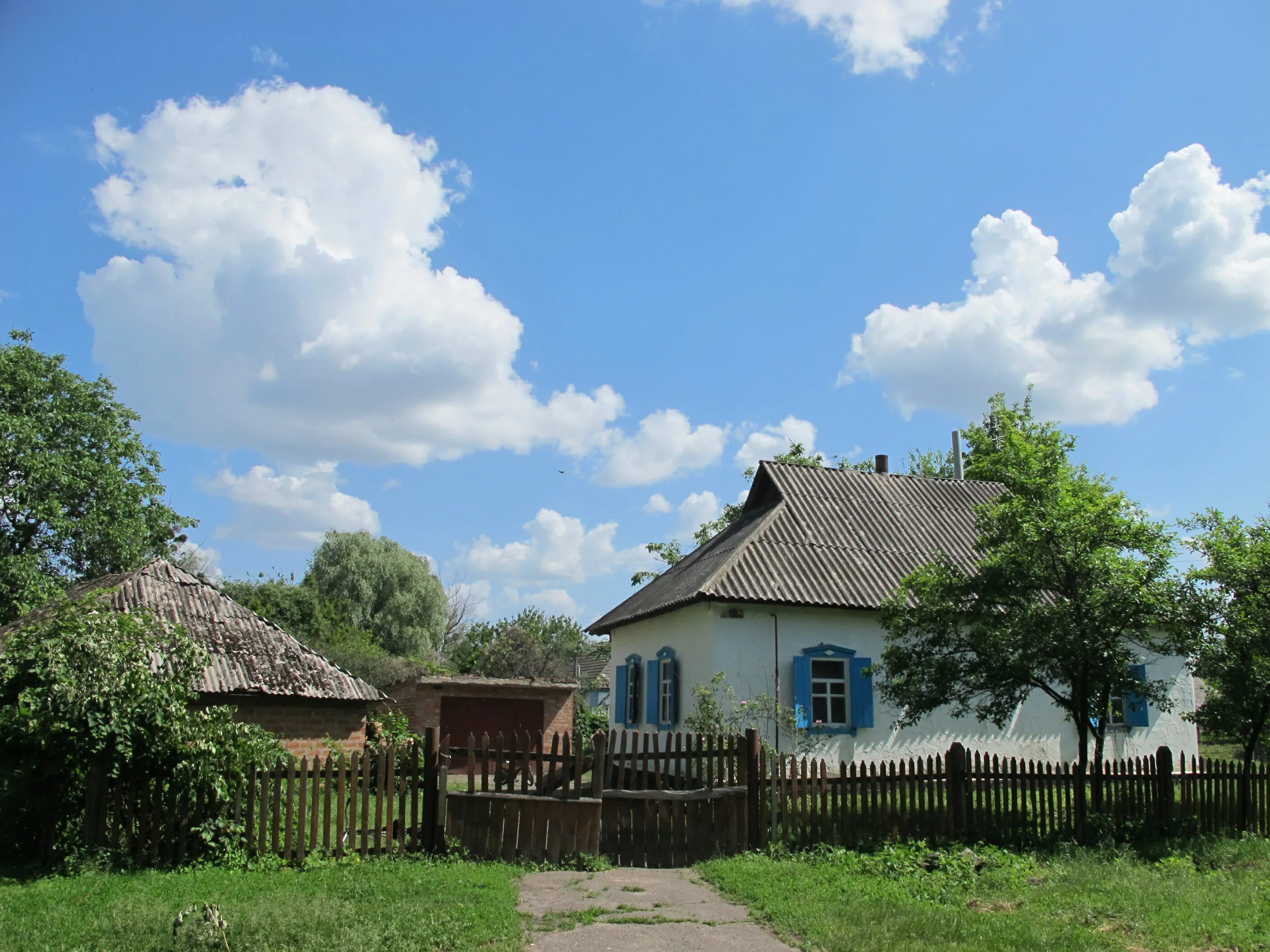 Полтавские села фото Файл:A house in Piski (Lokhvitsa Rayon) 04.JPG - Вікіпедія