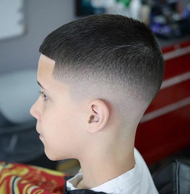 Полубокс с челкой для мальчика фото Kids Fade Haircut - Boys Fade Haircut