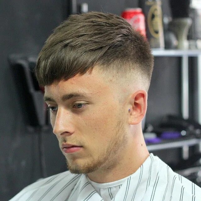 Полубокс стрижка мужская длинная Hair styles and cuts Cắt tóc, Tóc nam, Undercut