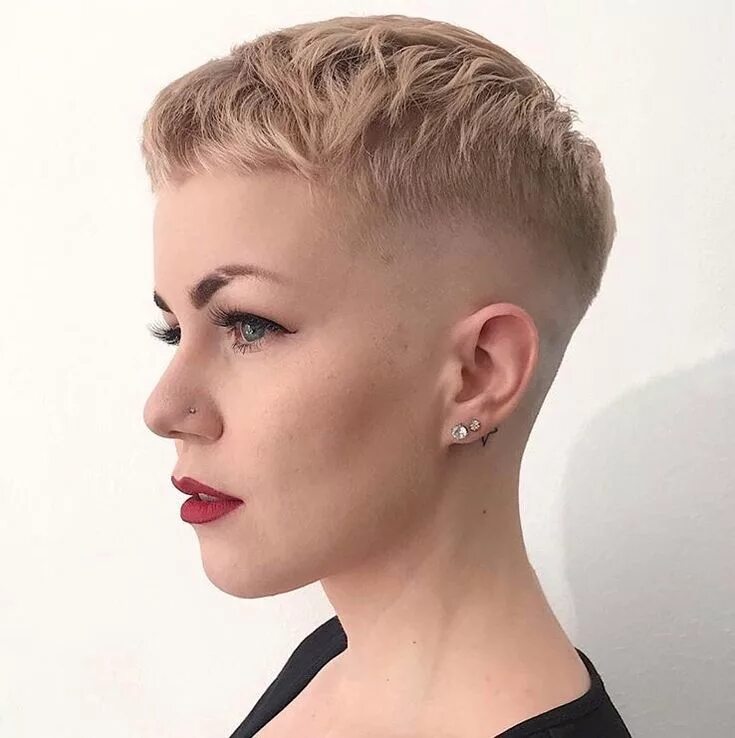 Полубокс стрижка женская фото на короткие Pin en Korte kapsels 18 Estilo de pelo corto, Corte de pelo rapado, Cortes de ca