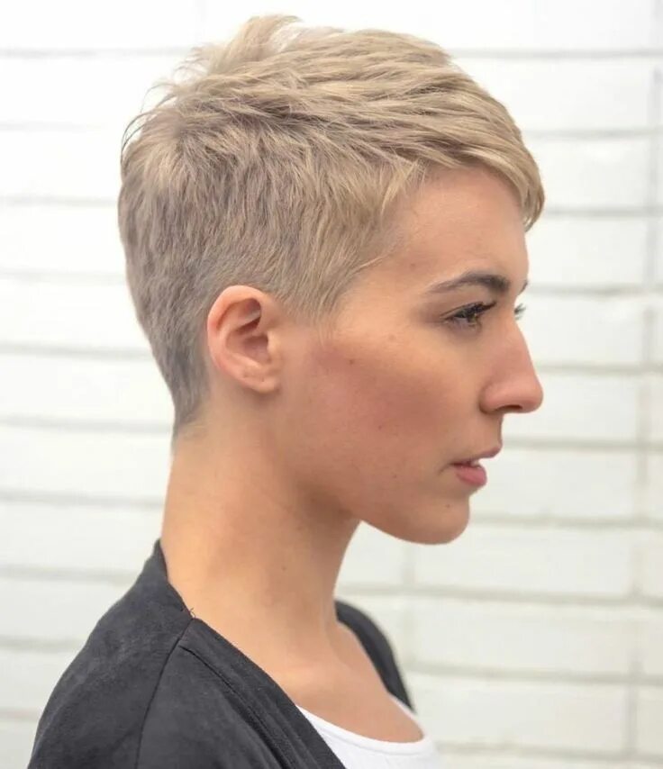 Полубокс стрижка женская фото на короткие 60 Adorable Short Pixie Haircuts Mixing Charm and Ease for 2024 Short blonde pix