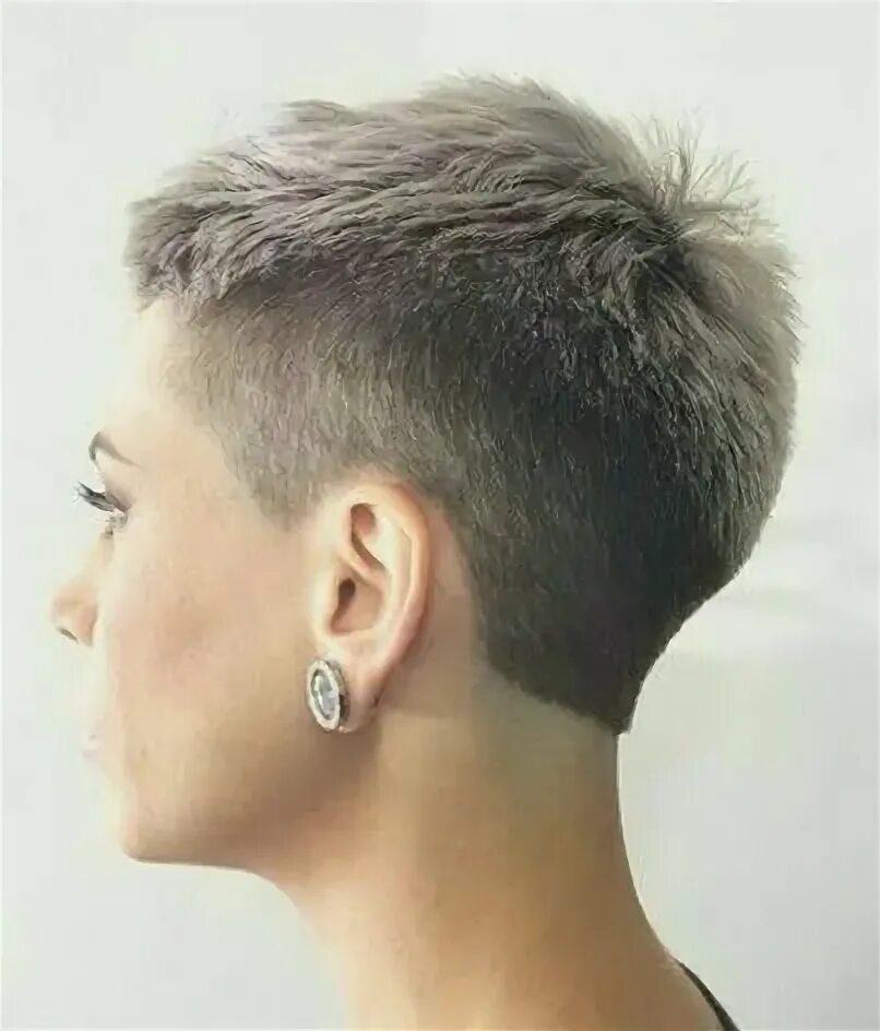 Полубокс стрижка женская фото на короткие Pin su corte rapado Stile di capelli, Stili di capelli corti, Capelli