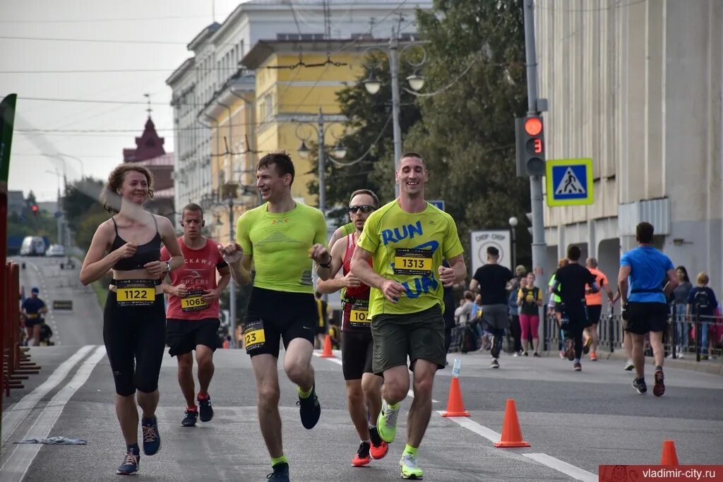 Полумарафон золотые ворота 2024 фото 8500 владимирцев поучаствовали в полумарафоне "Золотые ворота" - Новости города 