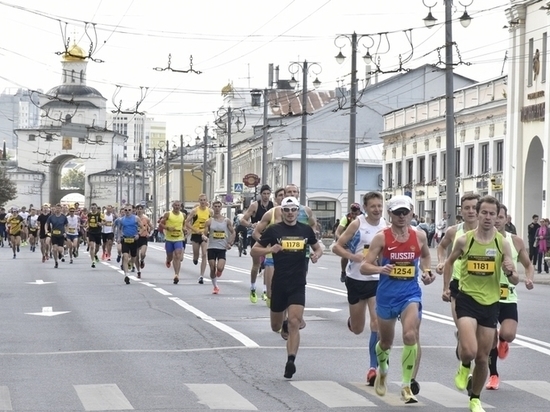 Полумарафон золотые ворота фото Во Владимире в четвертый раз прошел полумарафон "Золотые ворота" - МК Владимир