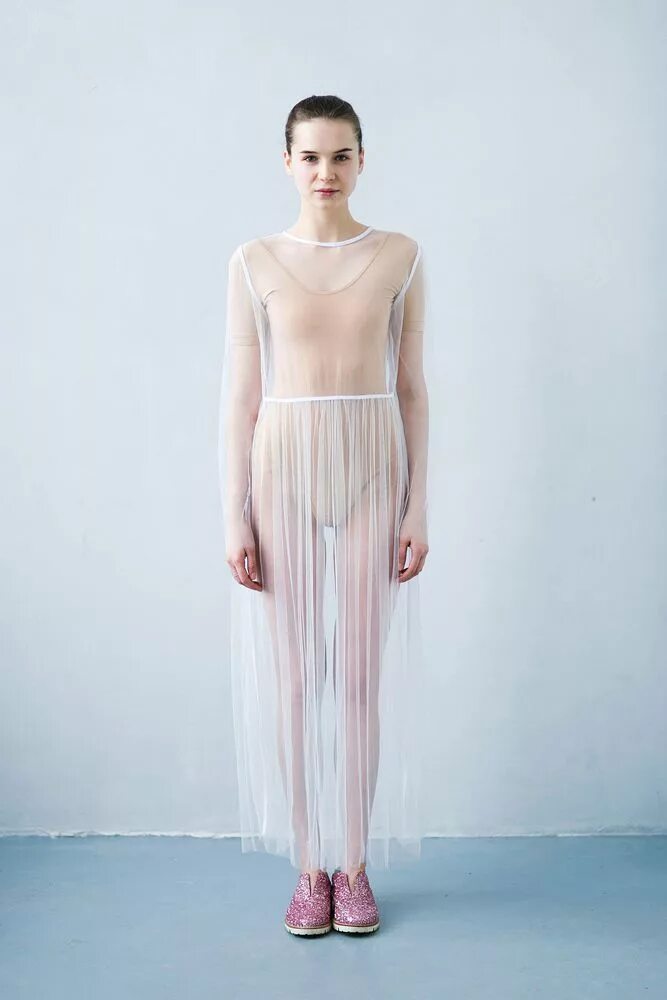 Полупрозрачное платье фото Transparent dress . Белые шифоновые платья, Платья, Голливудская мода