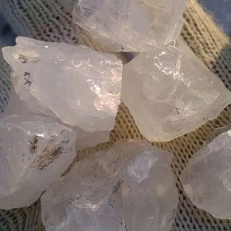 Полупрозрачный камень фото AAAA+ 50g Natural Mineral White Quartz Crystal Stone Rock Chips Specimen Healing