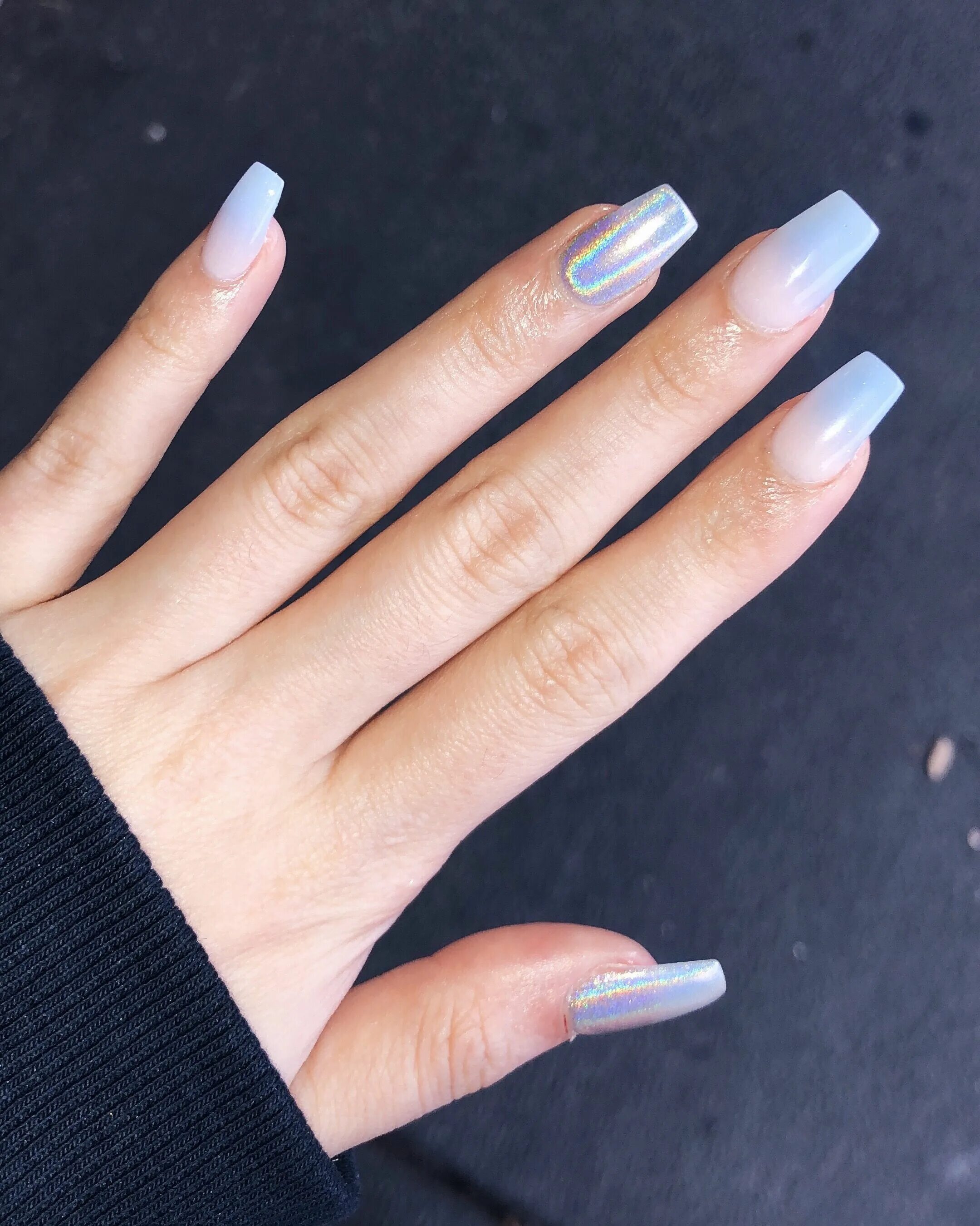 Полупрозрачный маникюр на длинные ногти квадратной формы Holographic ombré acrylic nails Celfie Nail Salon