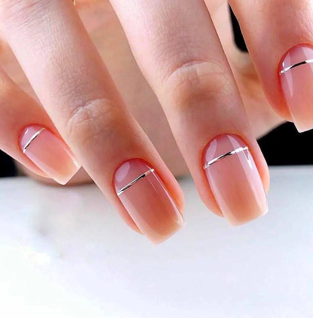 Полупрозрачный маникюр на короткие квадратные ногти 50 Top Trending Nail Art 2019 #acrylicsummernails Short square nails, Short acry