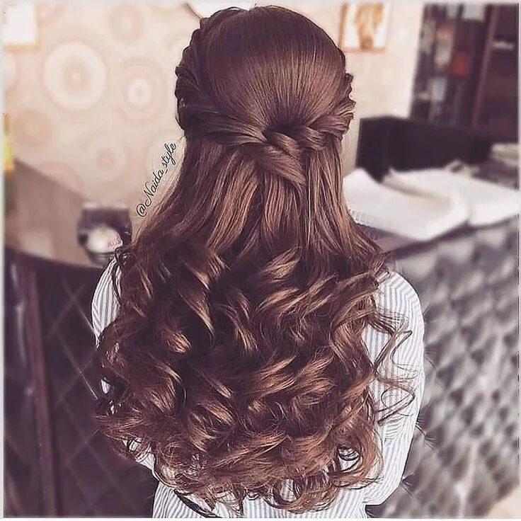 Полусобранная прическа на длинные @mazotcu1 Linktree Hairstyles for thin hair, Front hair styles, Quince hairstyle