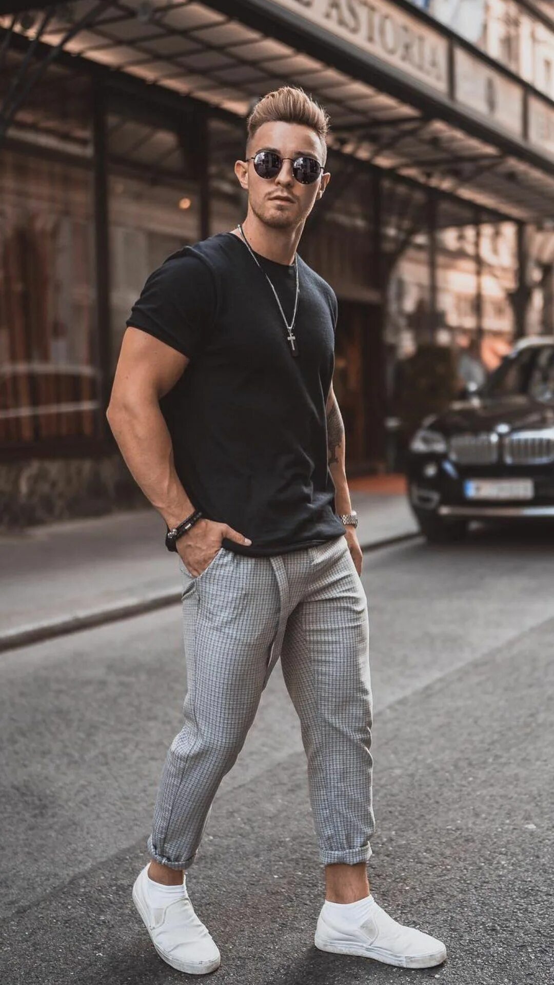 Полуспортивный мужской стиль 5 Street Style Outfit Ideas For Men Mens clothing styles, Men fashion casual out