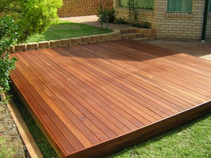 Полы на улице фото Floating deck Building a floating deck, Decks backyard, Deck designs backyard