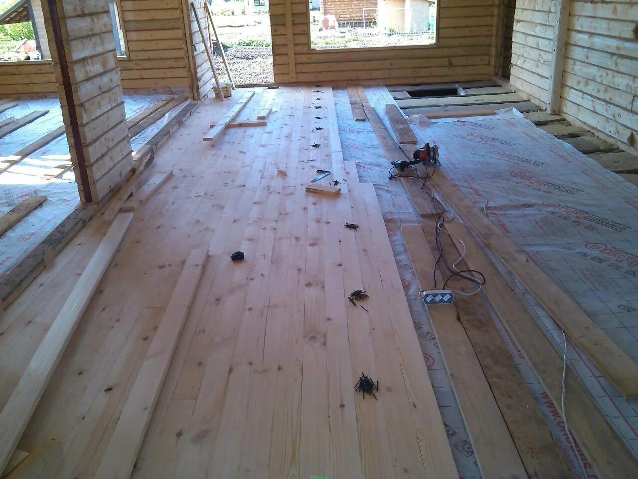 Полы в доме из бруса варианты Пол в доме из бруса фото - DelaDom.ru