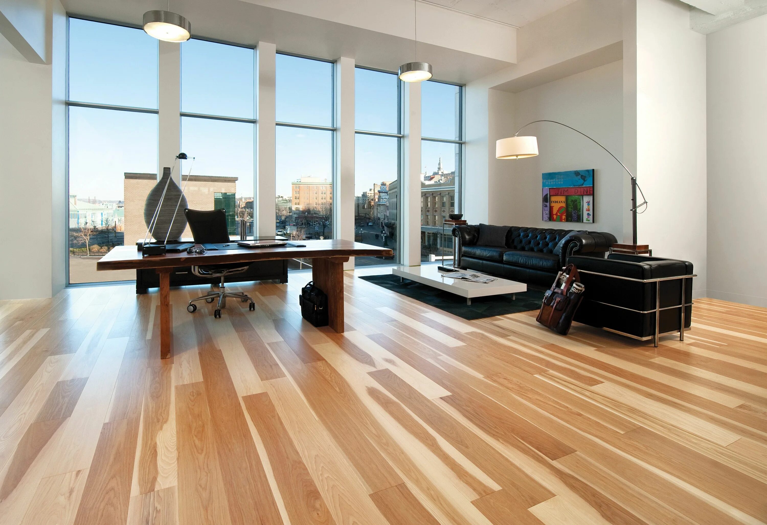 Полы в интерьере квартиры We are gushing over these edgy Hickory Natural plank floors, which are prefect i