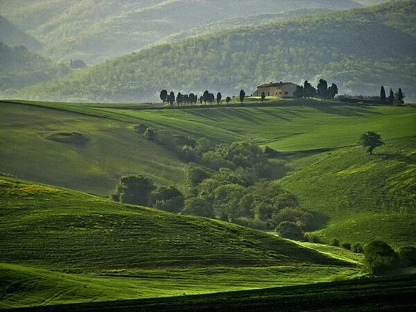 Поля италии фото Tuscany: Fantastic Wine is Only the Beginning - As We Travel Cool places to visi