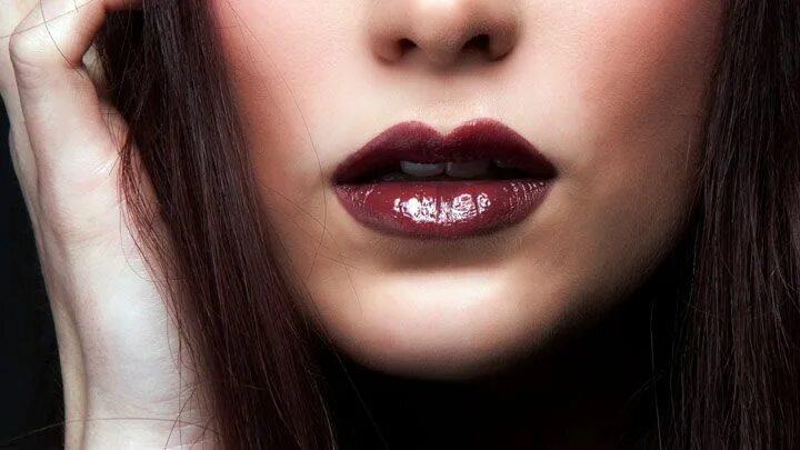 Помада бургунди на губах в макияже фото 7 Absolutely Essential Tips For Pulling Off Dark Lipstick Burgundy lipstick, Dar