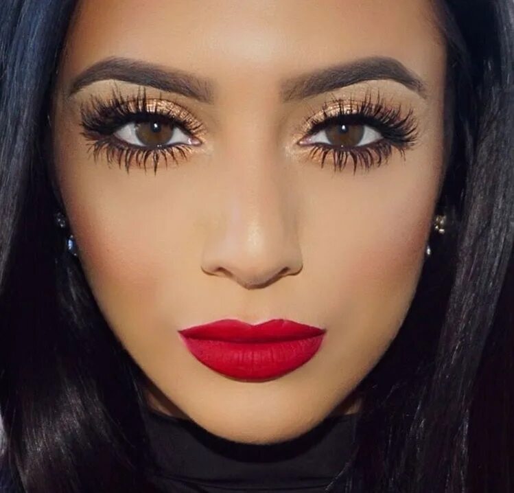 Помада для карих глаз фото Gold shimmery eye makeup, red lips Red lip makeup, Prom makeup for brown eyes, G