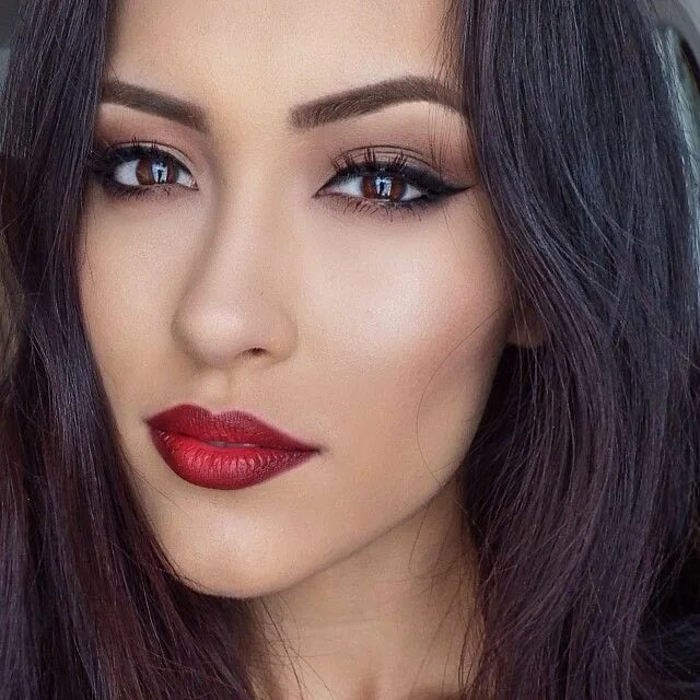 Помада для карих глаз фото red lips makeup eyeliner classic red lip ombre red lip red lipstick makeup look 