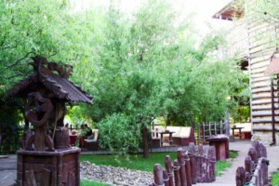 Помещик ресторан краснодар фото Внутренний двор - Picture of Restaurant Pomeshik, Krasnodar - Tripadvisor