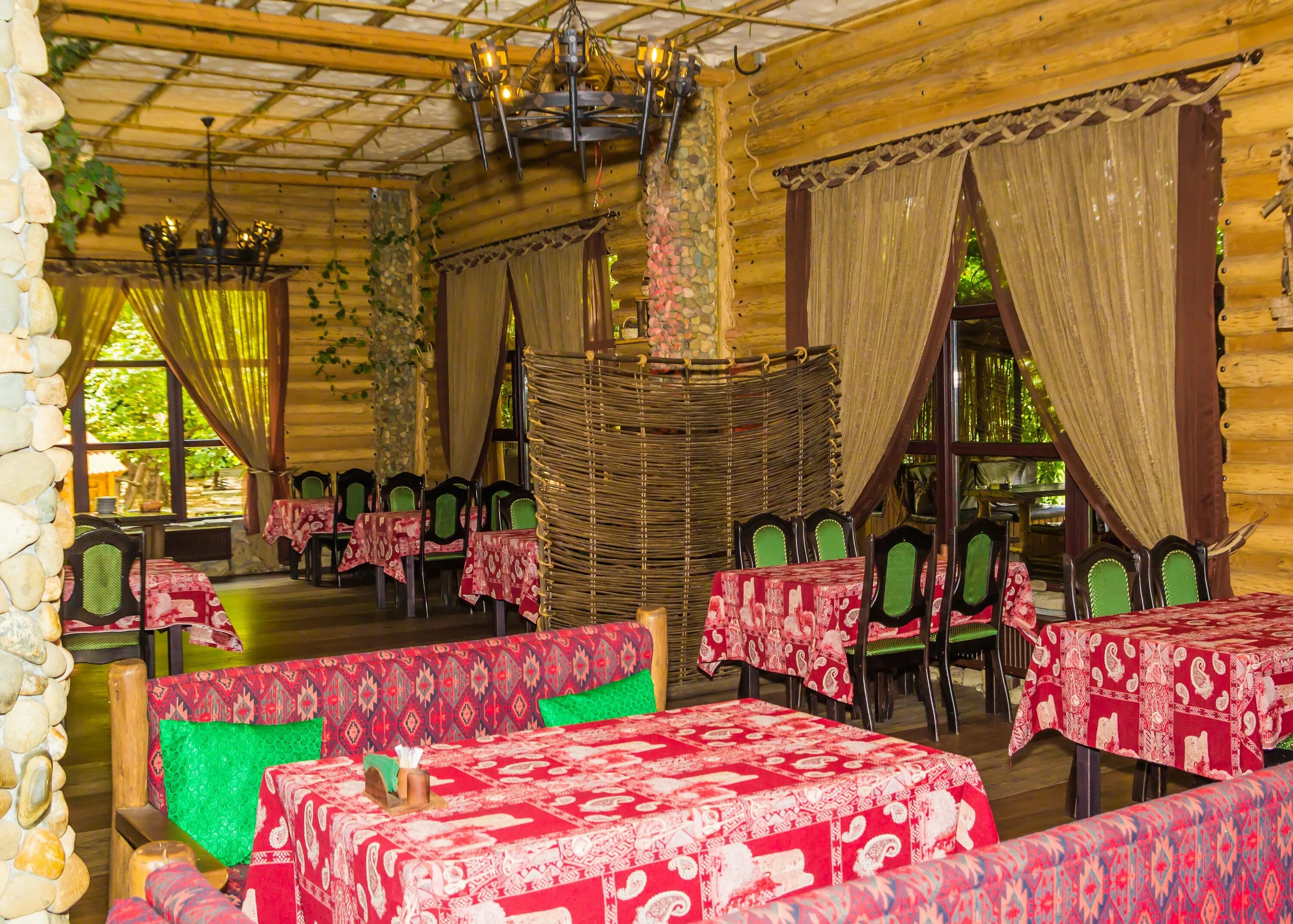 Помещик ресторан краснодар фото Рестораны с танцполом в Славянском рядом со мной на карте: адреса, отзывы и рейт