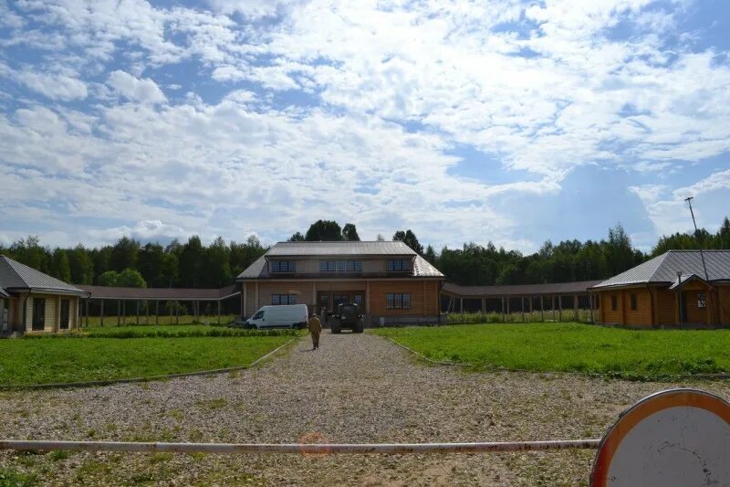 Поместье михалкова в нижегородской области фото Обитаемый остров - Ломоватка. Кукиш вместо дороги newsvo.ru