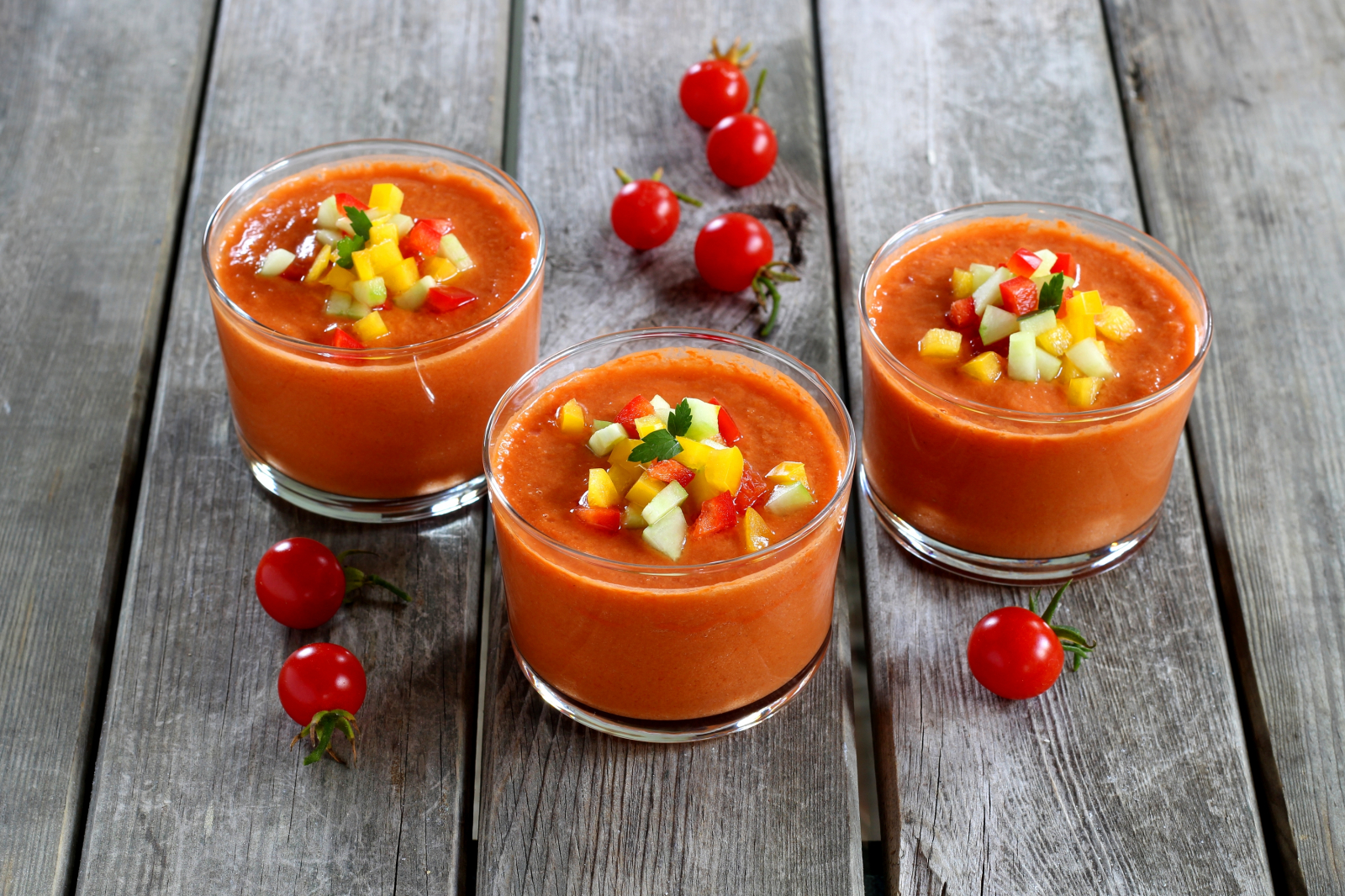 Помидор гаспачо фото The Ultimate Summer Refreshment: Classic Tomato Gazpacho