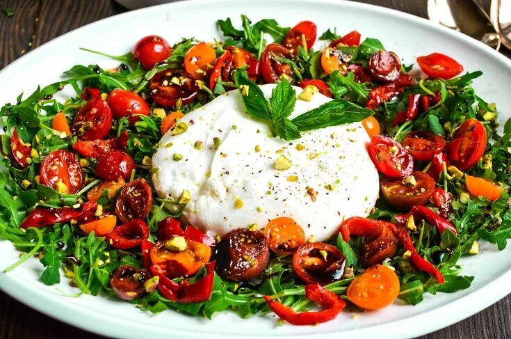 Помидоры с бураттой рецепт с фото пошагово Burrata with Pickled Cherry Peppers and Tomatoes - Never Not Hungry Recipe Stuff