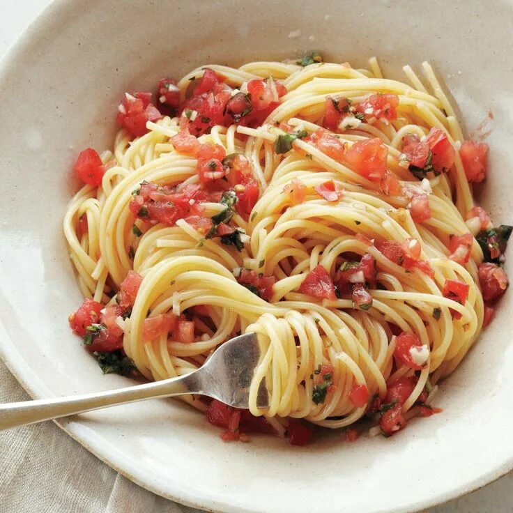 Помидоры с макаронами рецепт с фото Pasta With Fresh Tomato Sauce Recipe Recipes, Fresh tomato pasta, Cooking