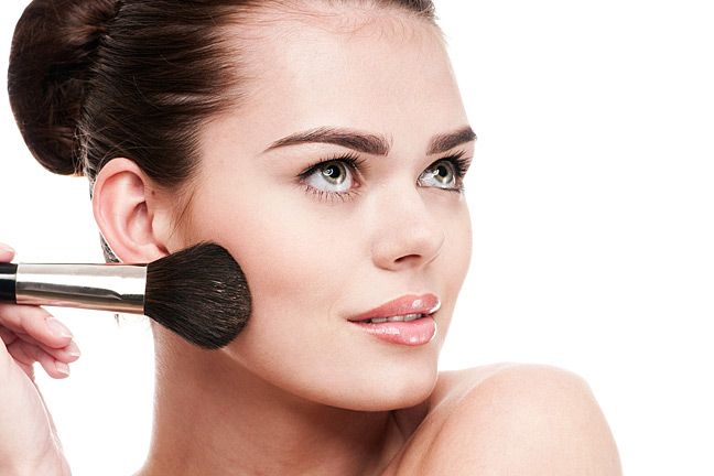 Помогает макияжу Science of Makeup - From YouBeauty.com Coconut oil for skin, Coconut oil skin ca