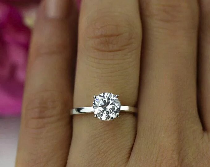 Помолвочное кольцо с бриллиантом фото 1.5 ct Classic Engagement Ring, Man Made Diamond Simulant, Wedding Ring, 4 Prong