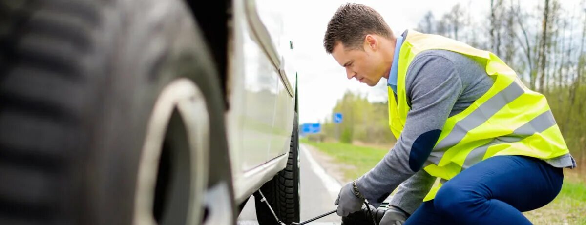 Помощь на дороге фото Помощь на дороге Volkswagen Passat, цена в сервисных центрах РОЛЬФ