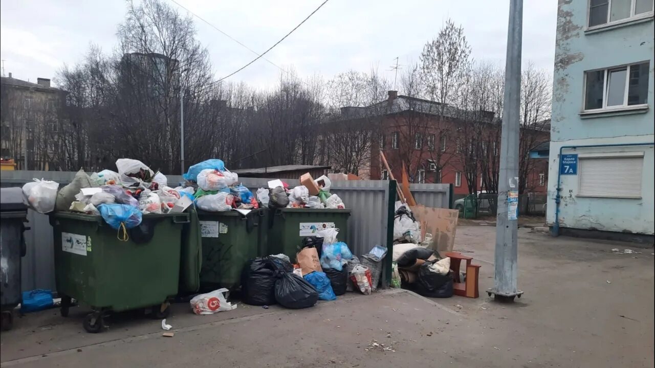 Помойка фото городская Помойка за зданием правительства от Ситиматика В Мурманске за зданием областного